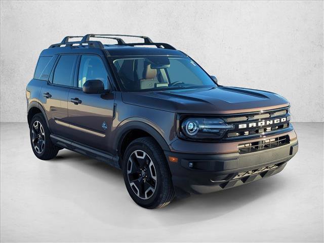 Used 2022 Ford Bronco Sport Outer Banks w/ Tech Package AWD/4WD video 3