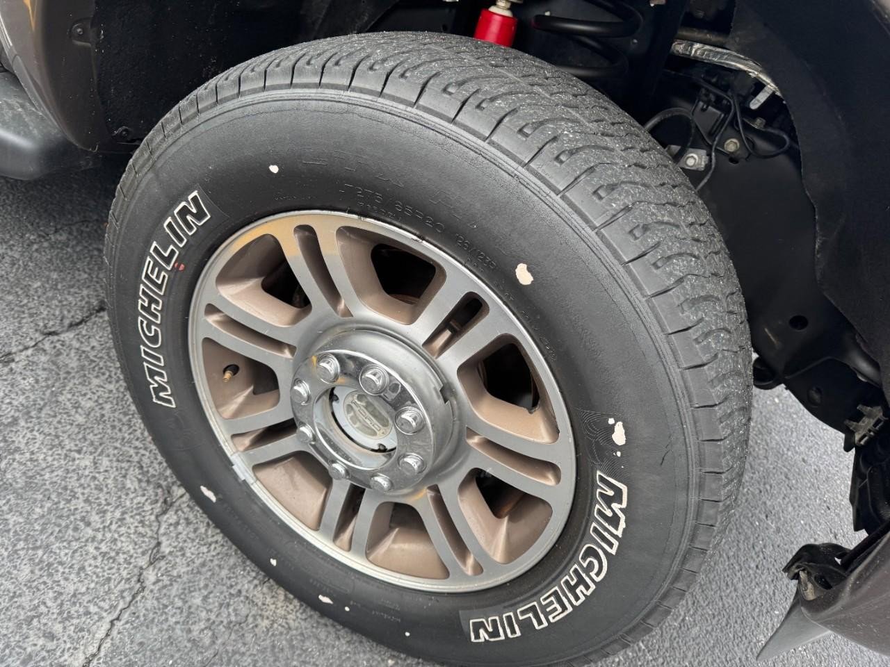 Used 2016 Ford F350 King Ranch w/ FX4 Off-Road Package image 5