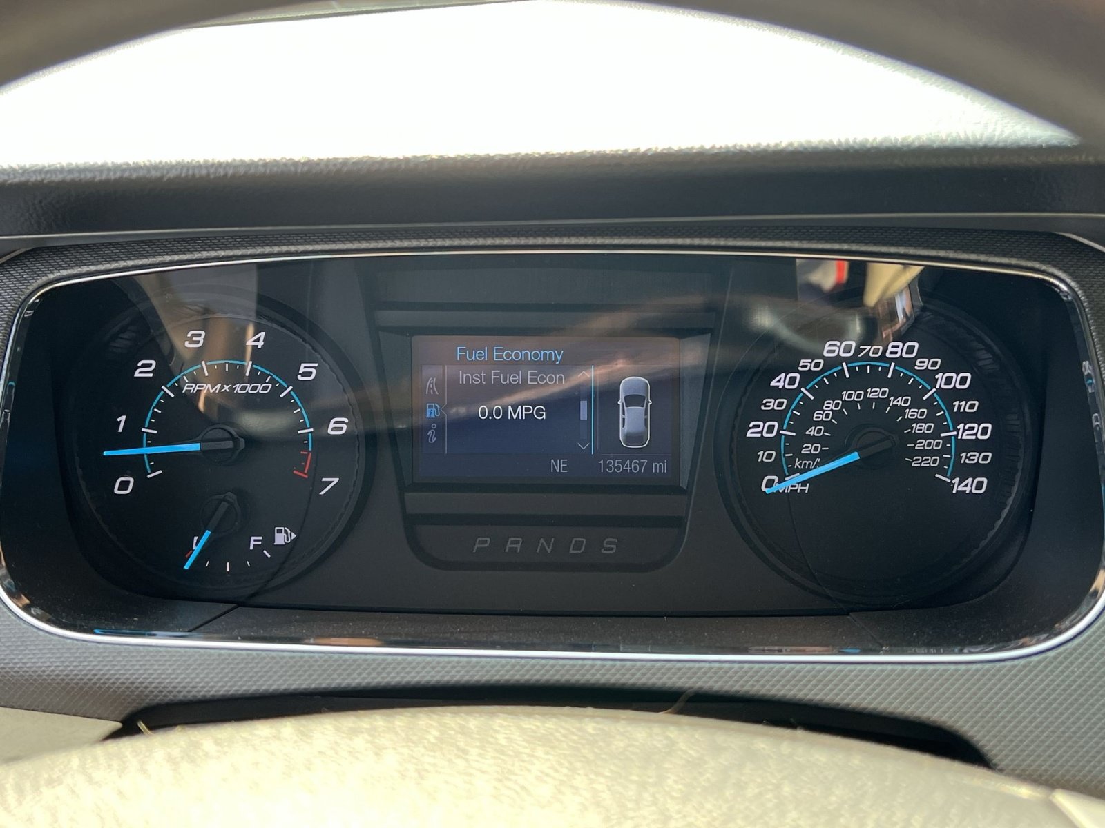 Used 2015 Ford Taurus SE FWD image 17
