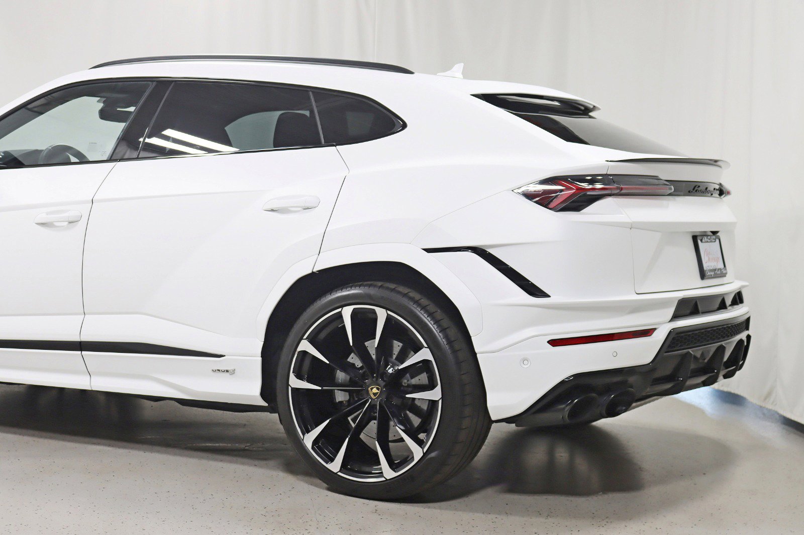 Used 2024 Lamborghini Urus S image 11