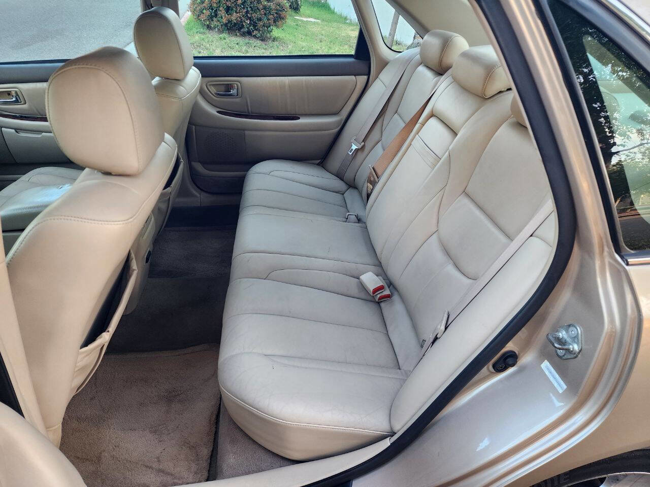 Used 2003 Toyota Avalon XLS FWD image 16