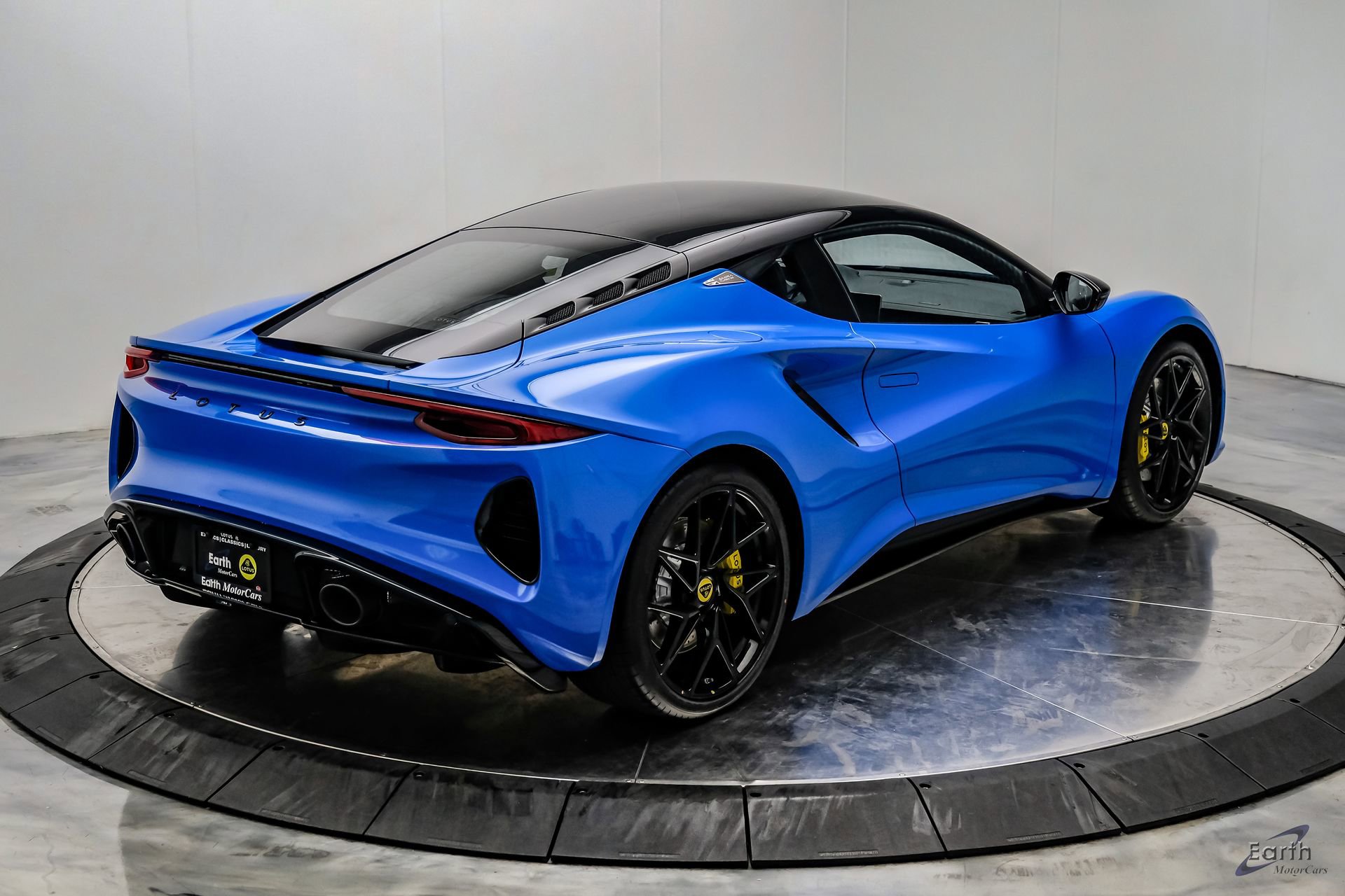New 2026 Lotus Emira SE image 20