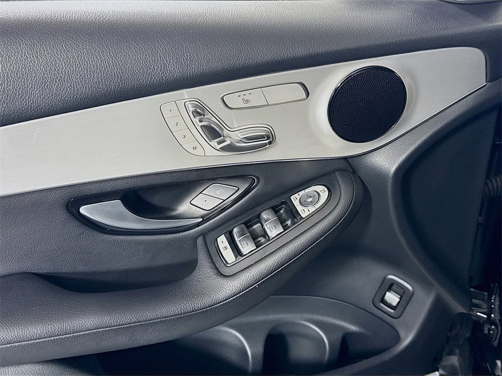 Used 2019 Mercedes-Benz GLC 300 GLC 300 image 18