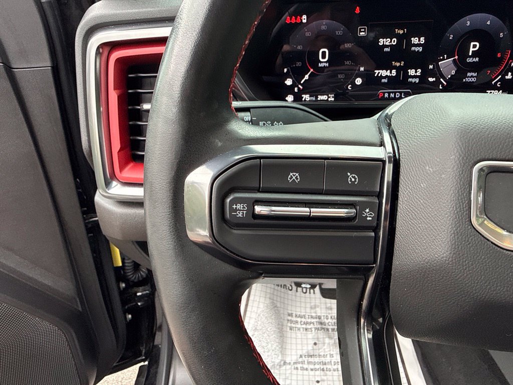 Used 2025 GMC Canyon AT4 w/ AT4X Package AWD/4WD image 29