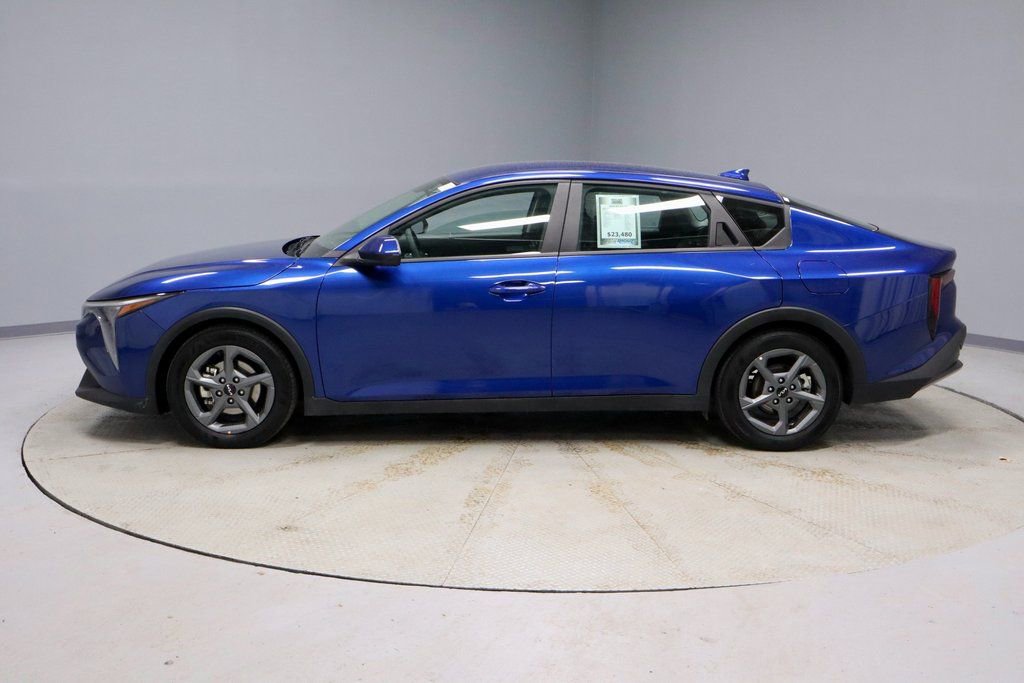 Used 2025 Kia K4 LXS image 7