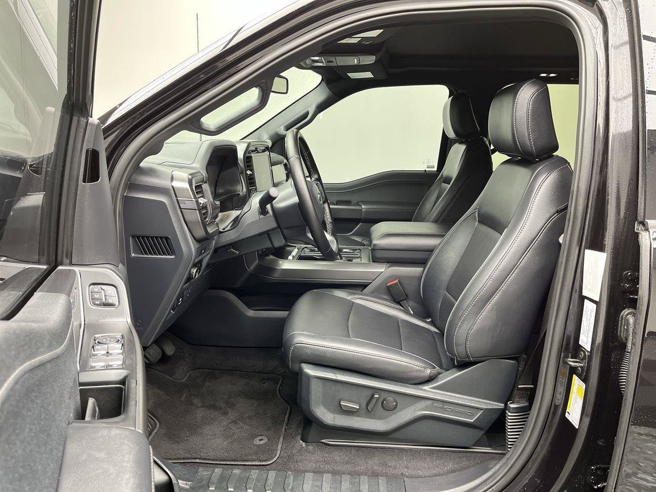 Used 2025 Ford F150 Lariat AWD/4WD image 10