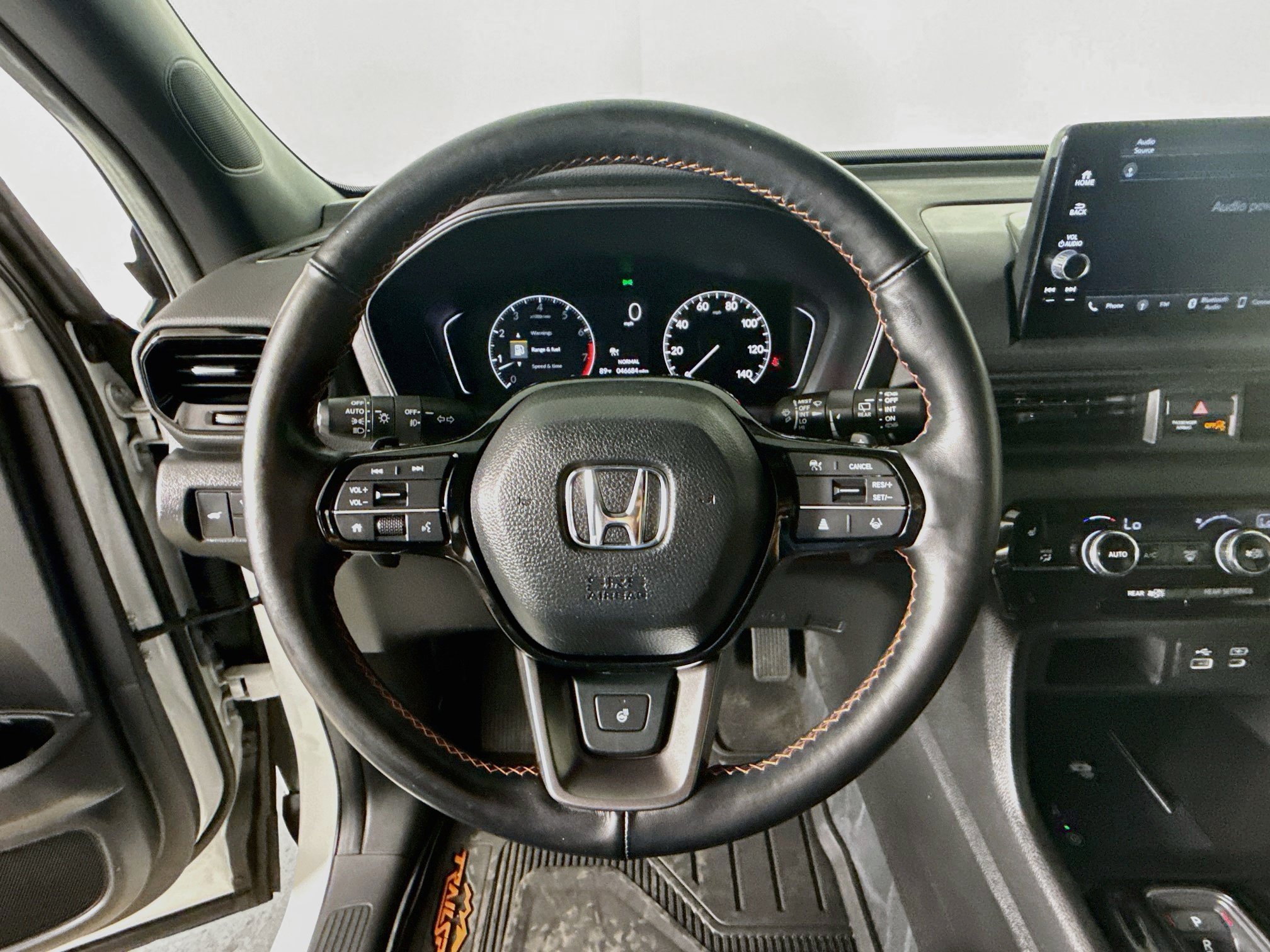 Certified 2025 Honda Pilot TrailSport image 11