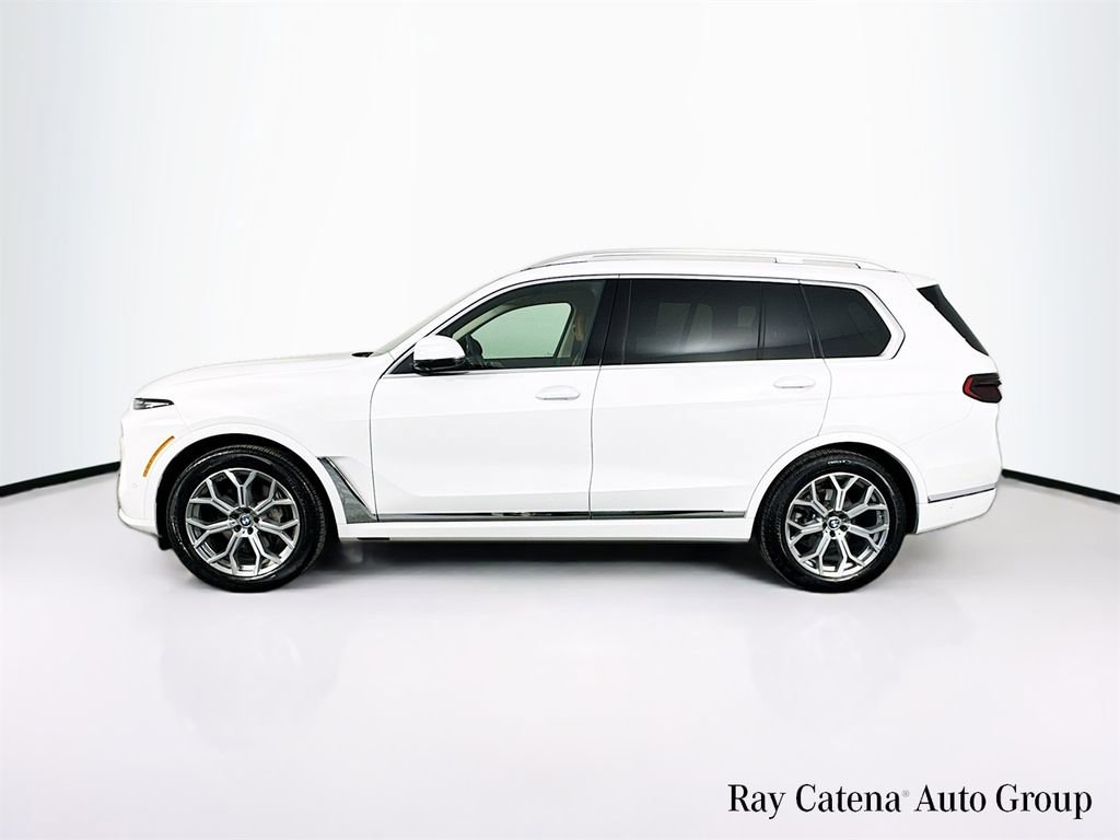 Used 2026 BMW X7 xDrive40i image 4