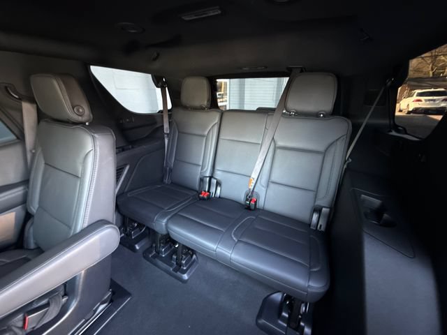 Used 2025 GMC Yukon Denali AWD/4WD image 39