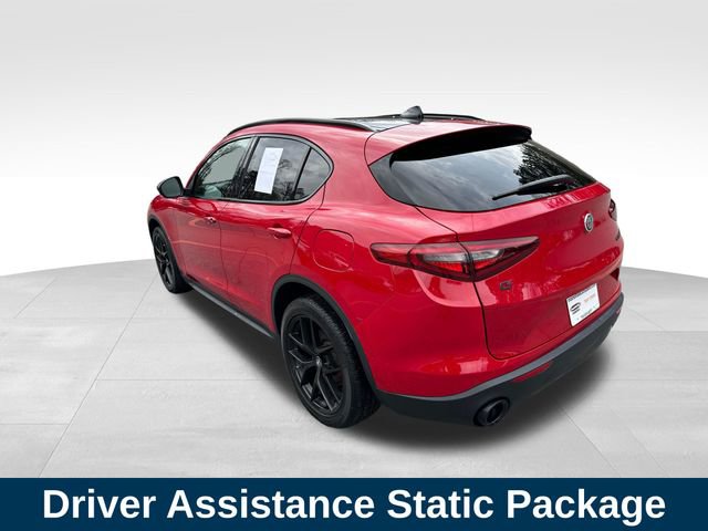 Used 2019 Alfa Romeo Stelvio Ti w/ Nero Edizione image 3
