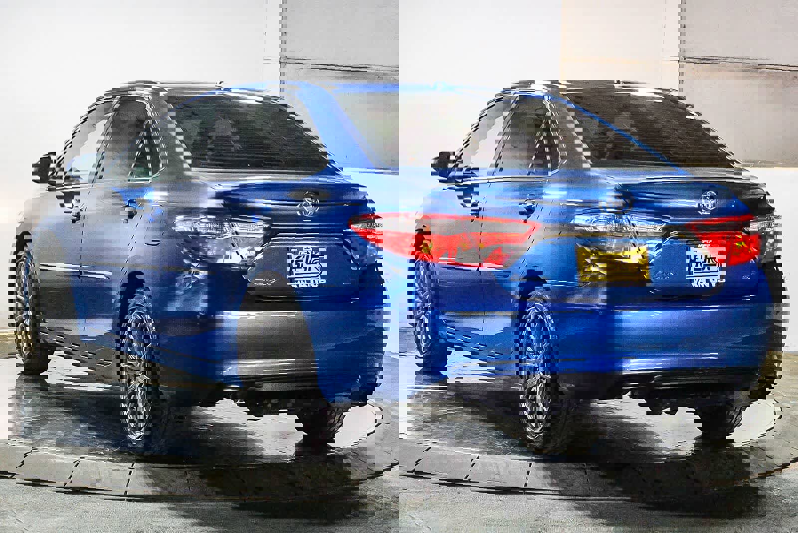 Certified 2017 Toyota Camry SE image 8