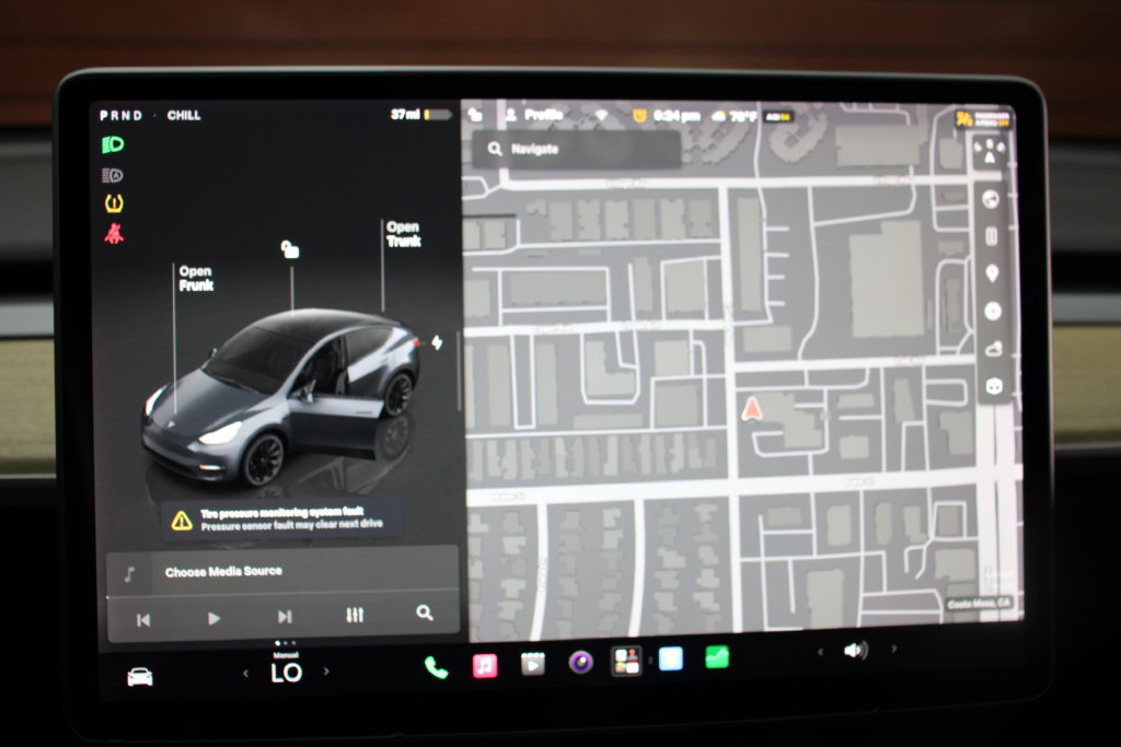 Used 2022 Tesla Model Y Long Range AWD/4WD image 16