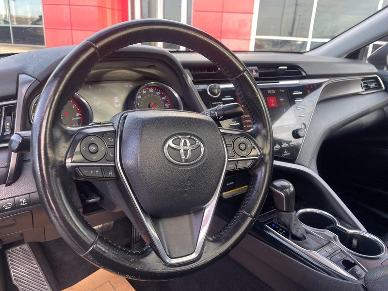 Used 2020 Toyota Camry XSE image 18