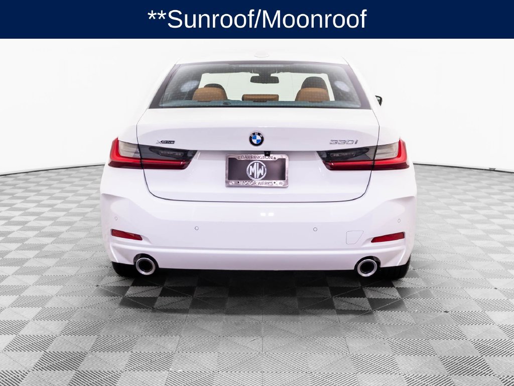 Used 2025 BMW 330i xDrive Sedan w/ Premium Package AWD/4WD image 4