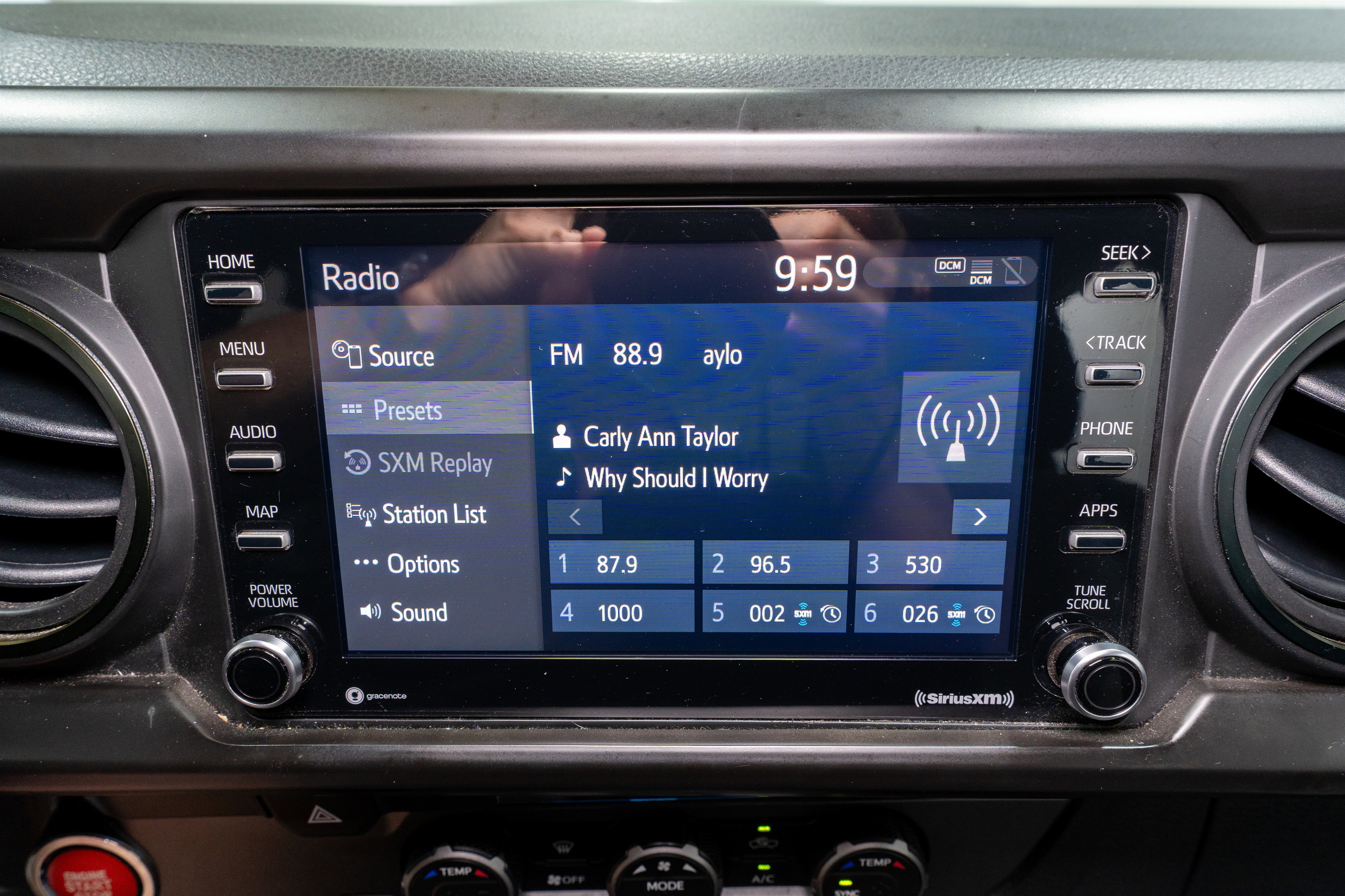 Used 2022 Toyota Tacoma TRD Sport w/ Technology Package RWD image 19