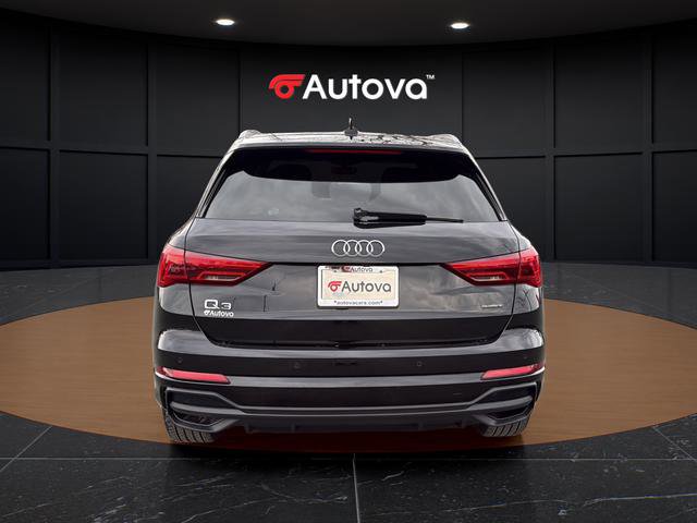Used 2023 Audi Q3 2.0T Premium Plus w/ Premium Plus Package image 4
