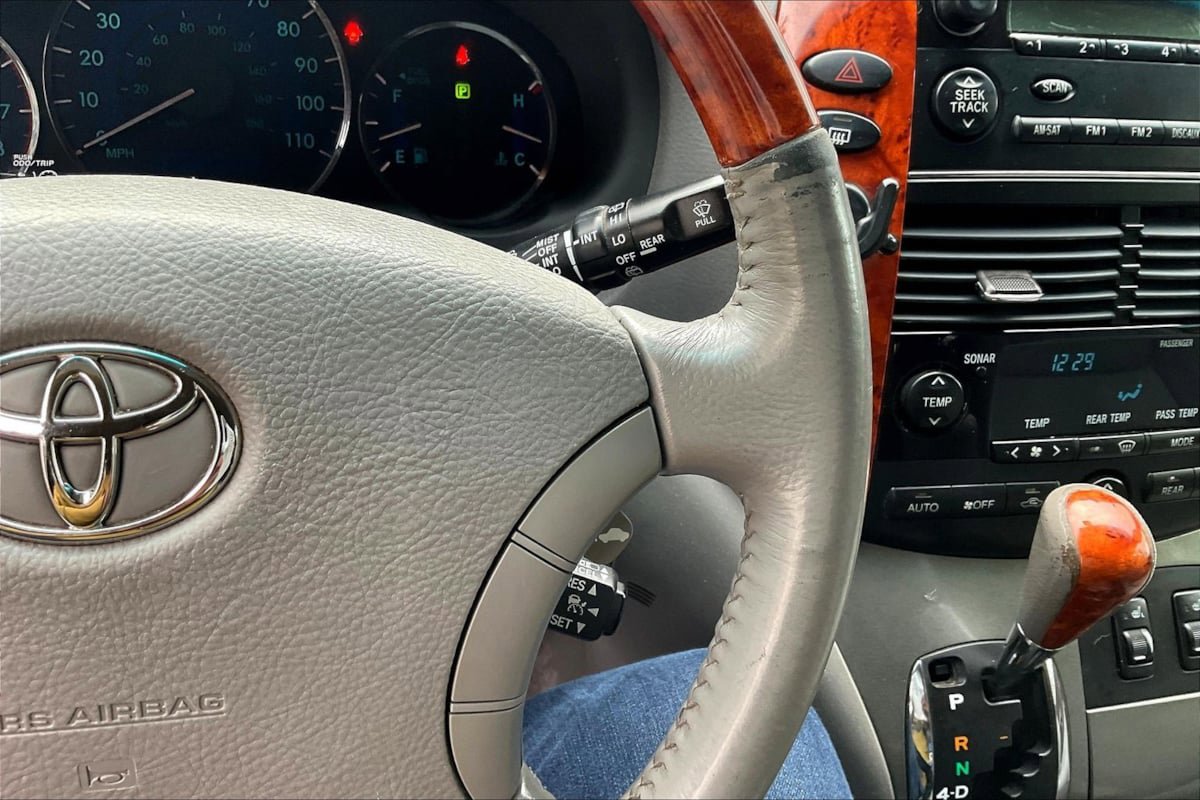 Used 2006 Toyota Sienna XLE Limited AWD/4WD image 12