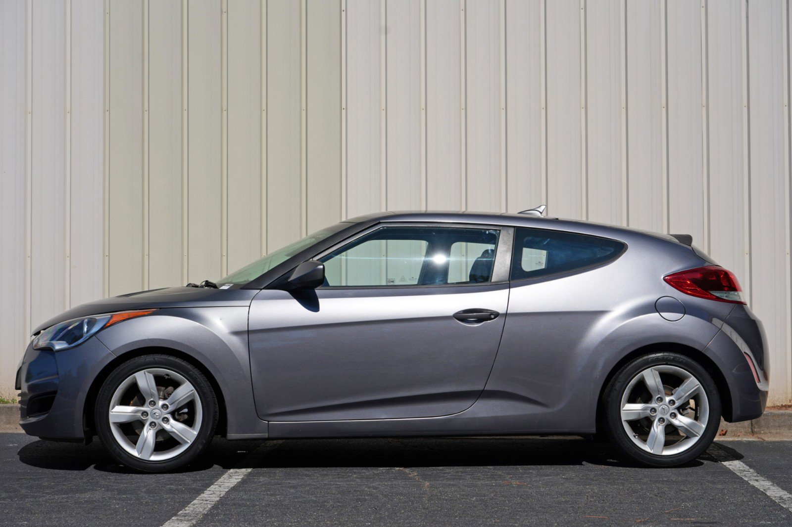 Used 2012 Hyundai Veloster FWD image 8