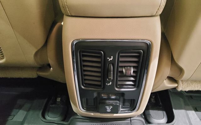 Used 2019 Jeep Grand Cherokee Limited RWD image 20