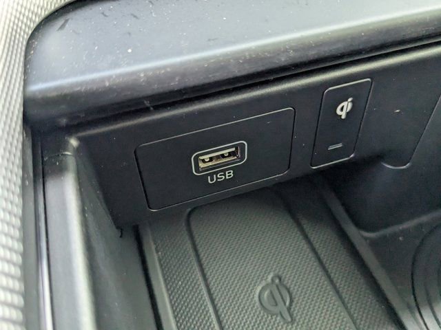 Used 2023 Hyundai Palisade Calligraphy image 23