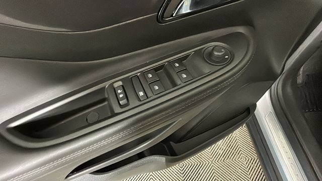 Used 2022 Buick Encore Preferred w/ Safety Package AWD/4WD image 10