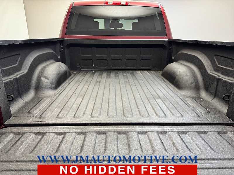 Used 2017 RAM 1500 Express w/ Express Value Package AWD/4WD image 11
