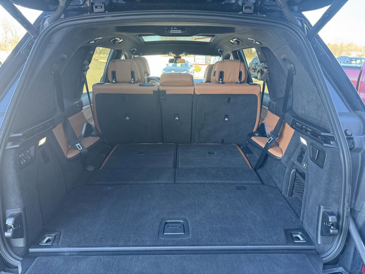 Used 2022 BMW X7 xDrive40i w/ M Sport Package image 30