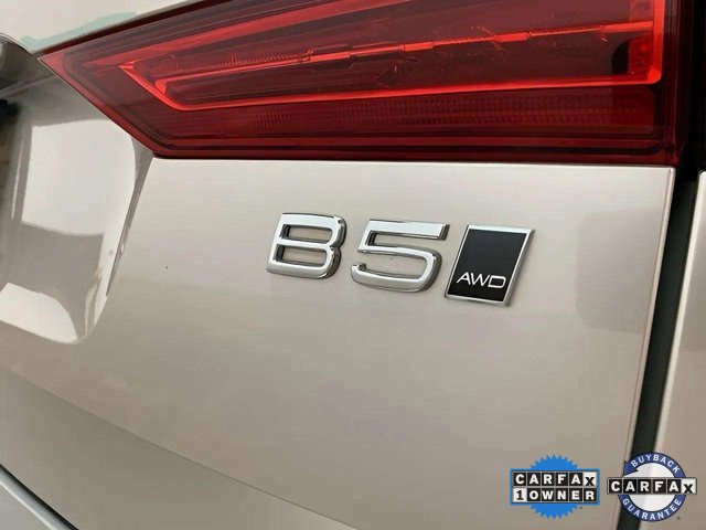 Used 2025 Volvo XC60 B5 Plus image 97