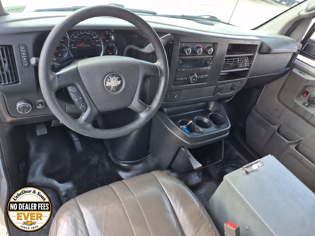 Used 2015 Chevrolet Express 3500 Extended RWD image 10