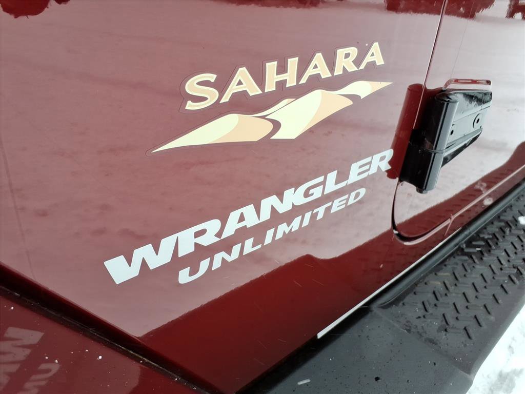 Used 2008 Jeep Wrangler Unlimited Sahara w/ Dual Top Group image 2