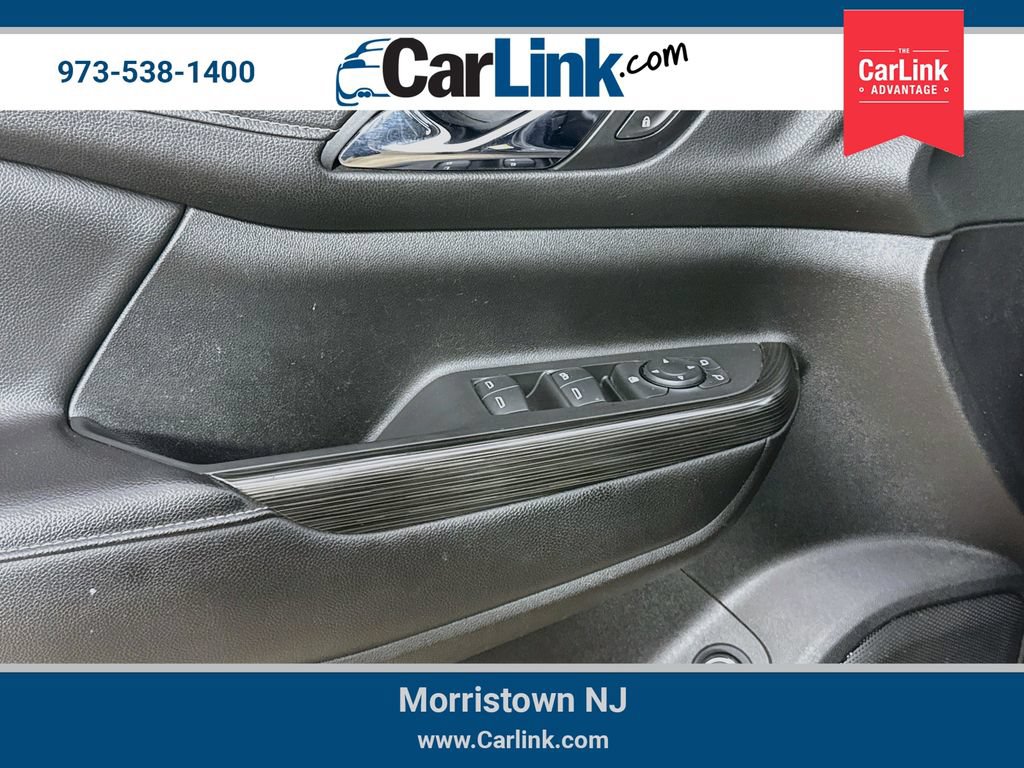 Used 2019 GMC Acadia SLT AWD/4WD image 22