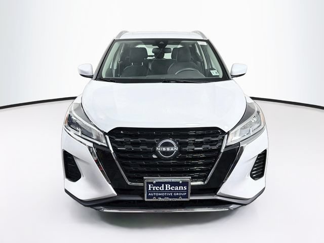Certified 2023 Nissan Kicks SV FWD image 2