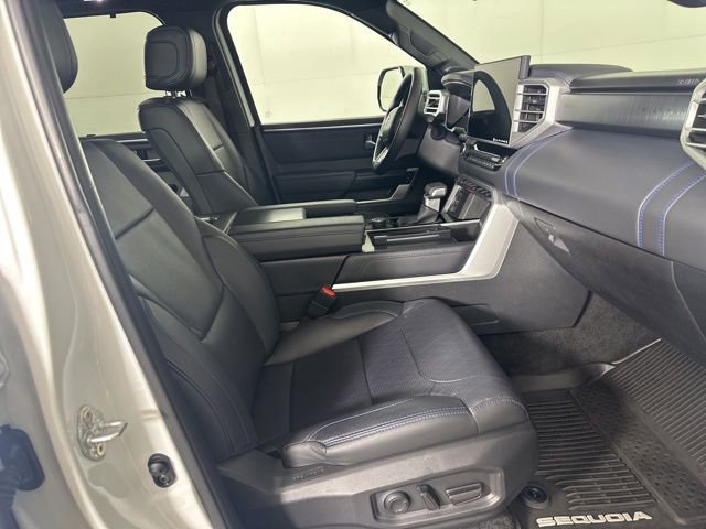 Used 2024 Toyota Sequoia Platinum AWD/4WD image 21