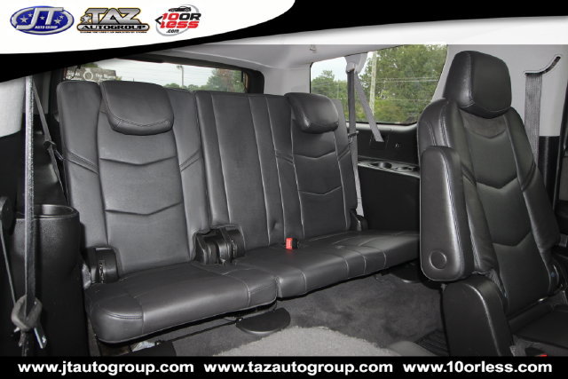 Used 2019 Cadillac Escalade ESV Premium Luxury AWD/4WD image 12