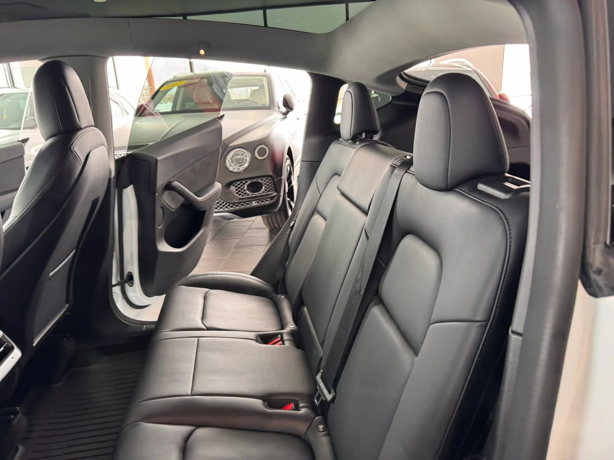 Used 2022 Tesla Model Y Performance image 19