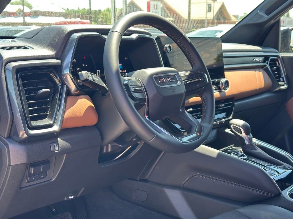 Certified 2025 GMC Canyon AT4 w/ Nightfall Edition AWD/4WD image 21