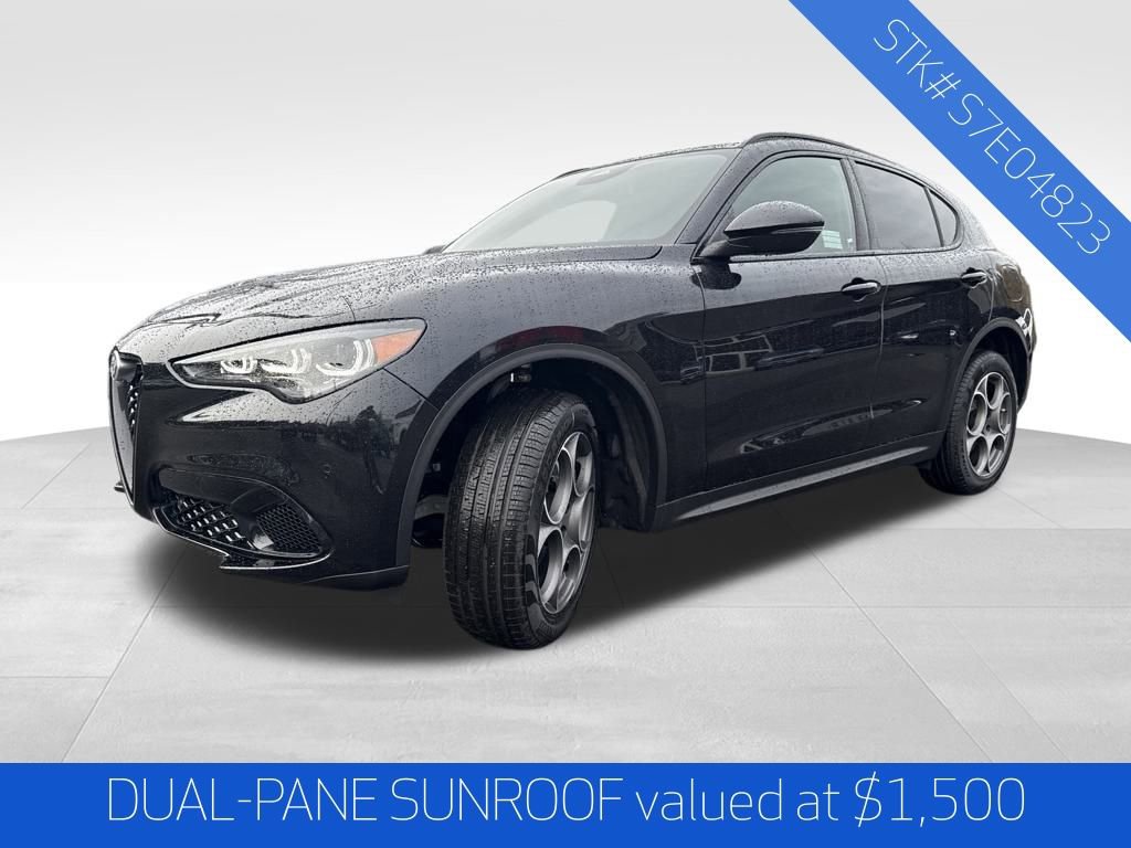 New 2025 Alfa Romeo Stelvio Sprint w/ Convenience Package image 3