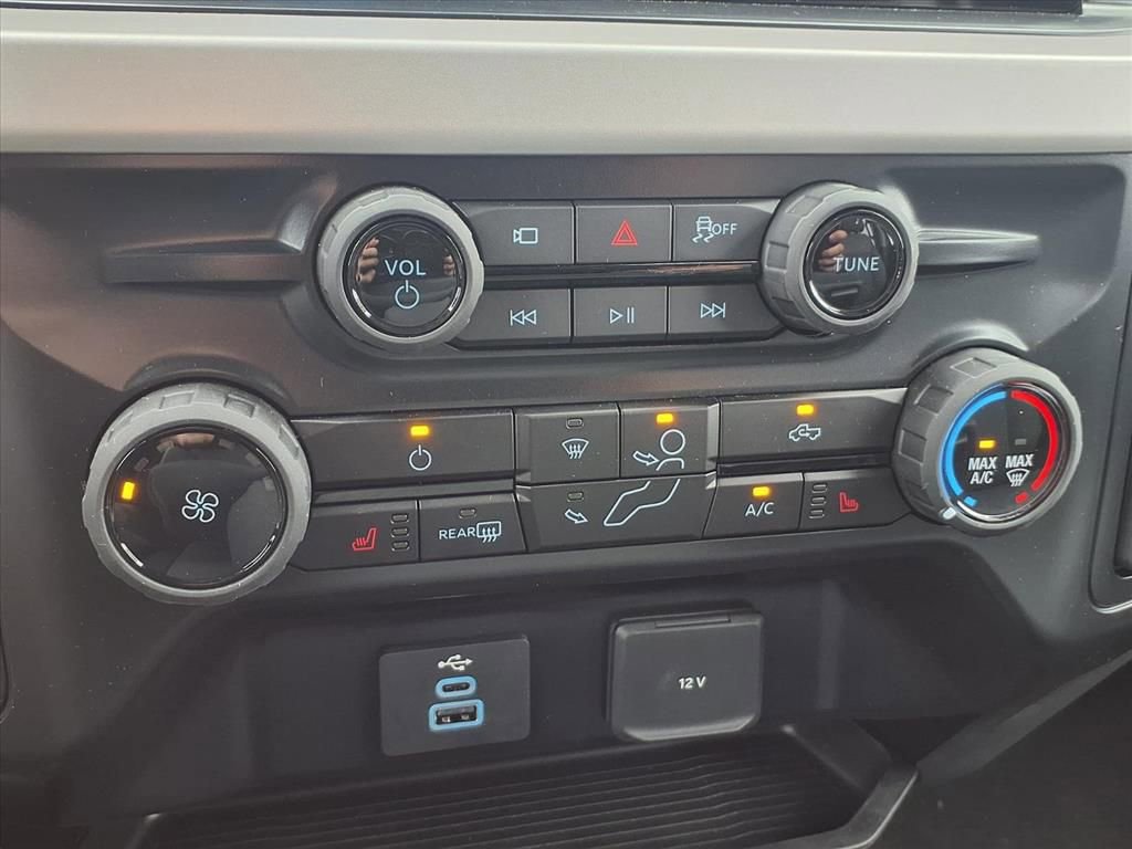 New 2026 Ford F250 XLT w/ XLT Premium Package image 8