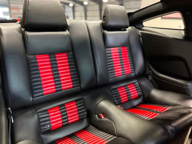 Used 2013 Ford Mustang Shelby GT500 RWD image 31
