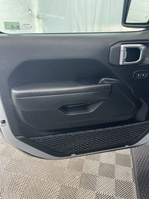 Used 2023 Jeep Wrangler Sport S image 14