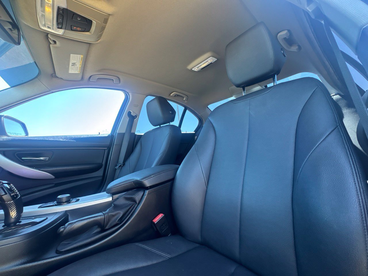 Used 2018 BMW 320i xDrive Sedan AWD/4WD image 43