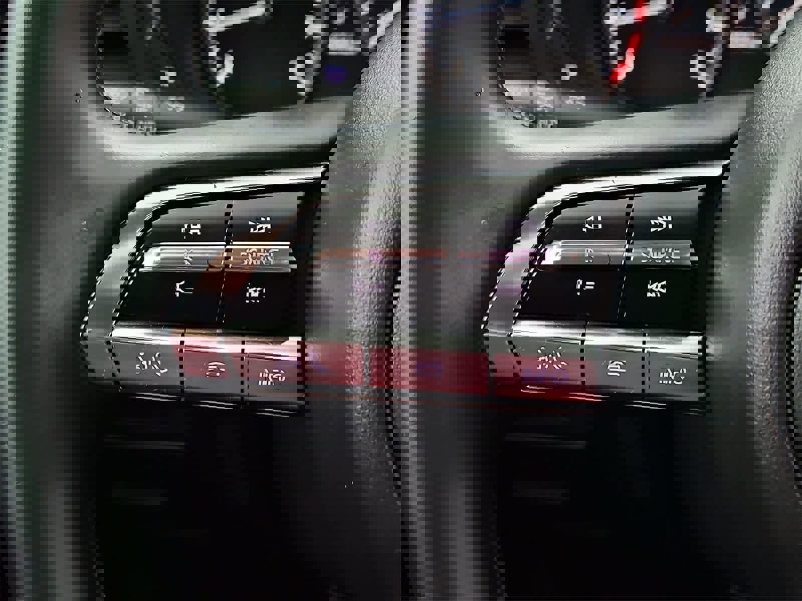 Used 2019 MAZDA MAZDA3 Hatchback image 23