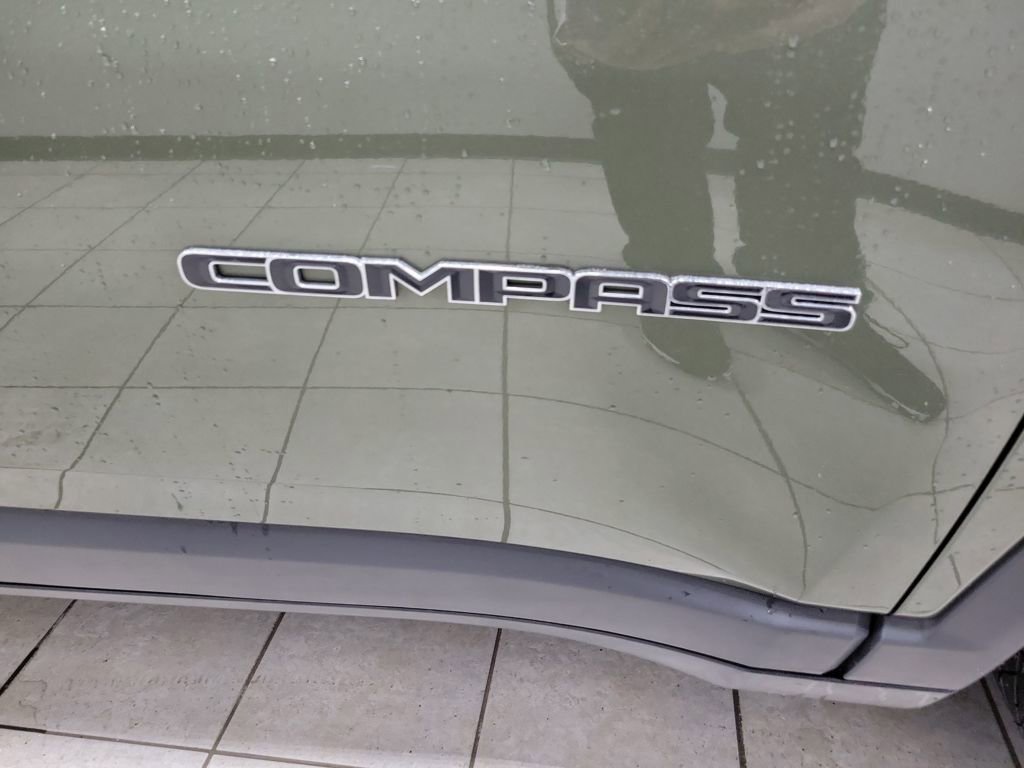 Used 2019 Jeep Compass Latitude image 22