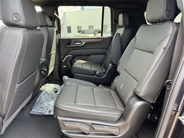 New 2026 GMC Yukon XL Denali image 8