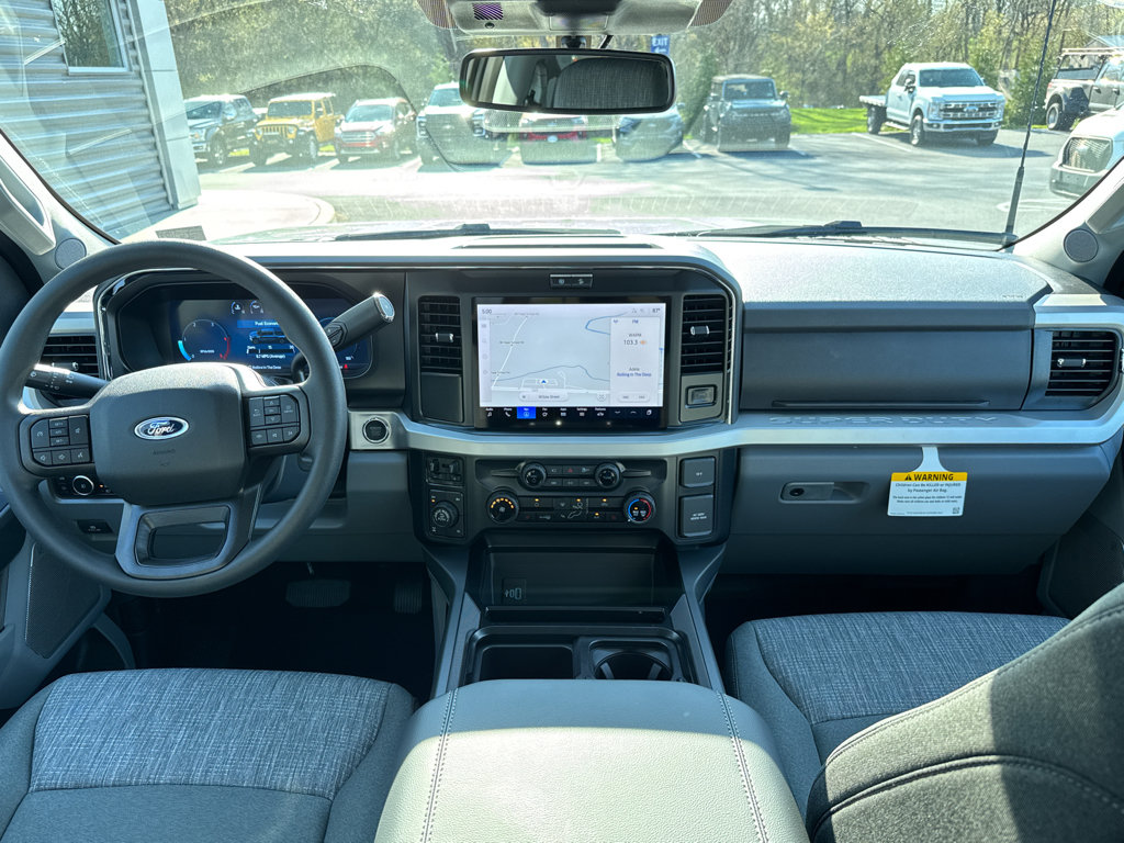 New 2026 Ford F250 XLT w/ XLT Premium Package AWD/4WD image 3