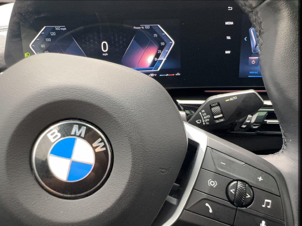 Used 2025 BMW X2 xDrive28i AWD/4WD image 43