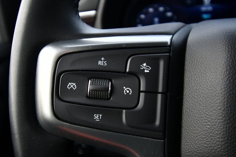 Used 2024 Chevrolet Suburban LT AWD/4WD image 45