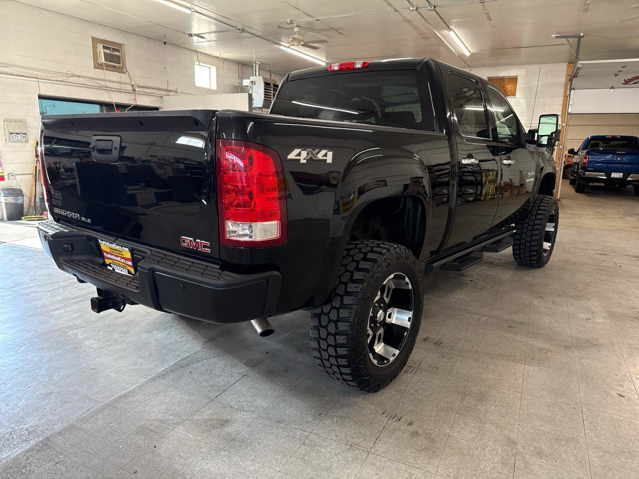 Used 2012 GMC Sierra 1500 SLE w/ Texas Edition AWD/4WD image 79