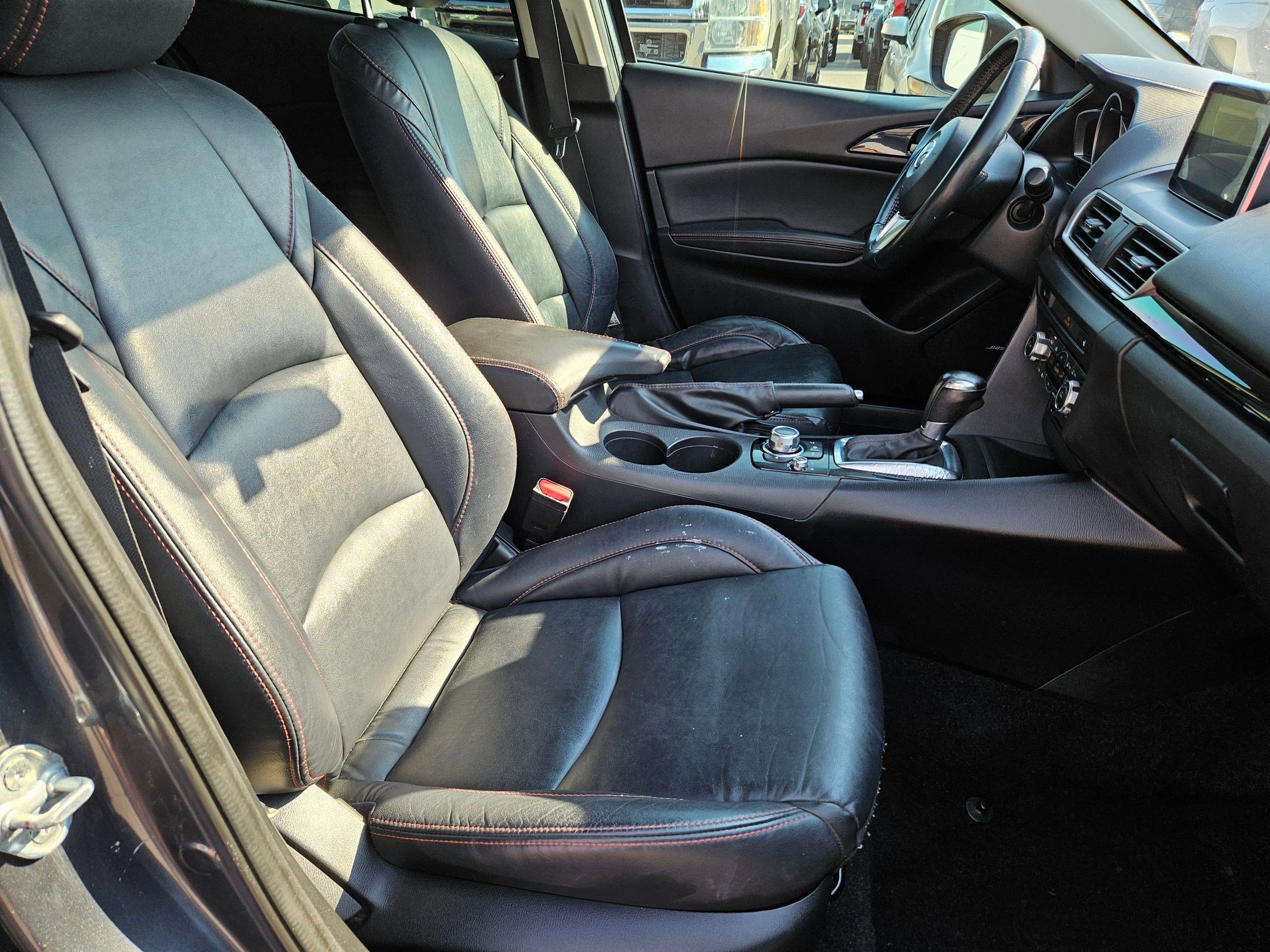 Used 2014 MAZDA MAZDA3 i Grand Touring FWD image 32
