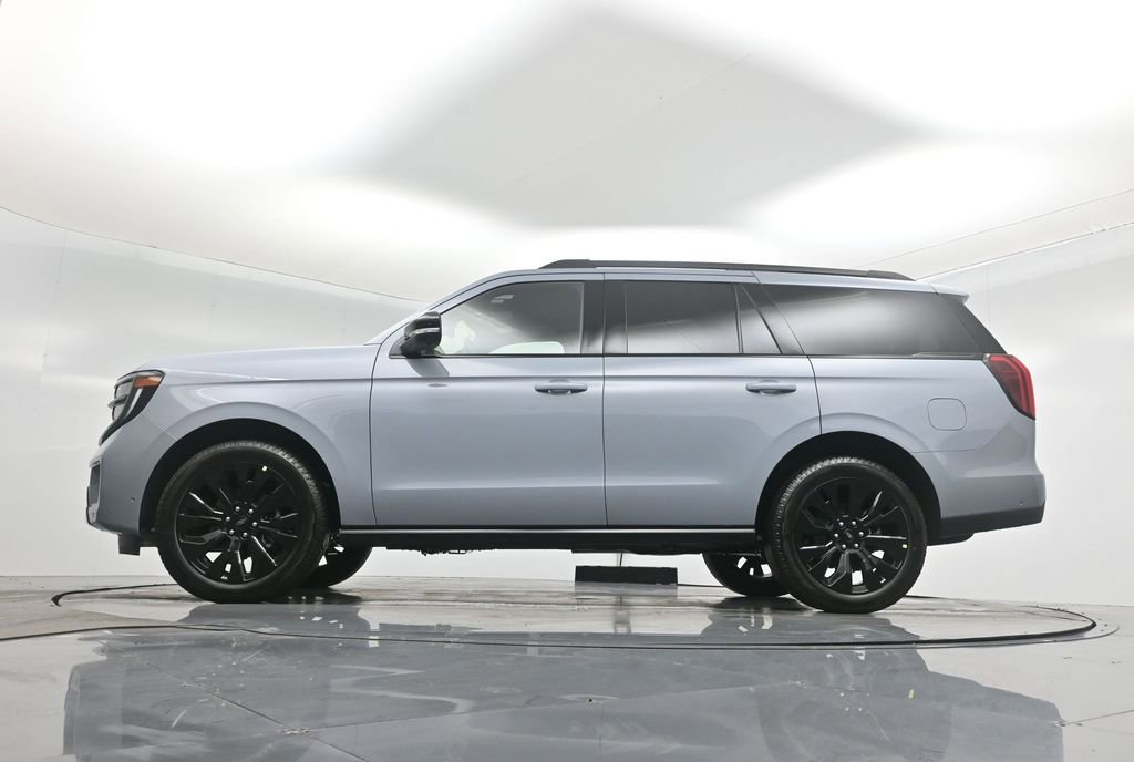 New 2025 Ford Expedition Platinum w/ Stealth Appearance Package AWD/4WD image 7